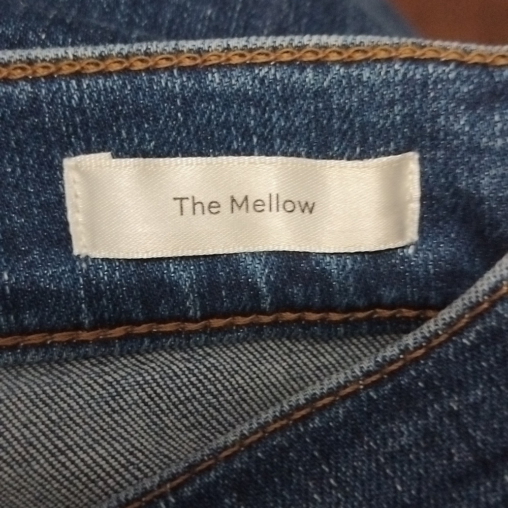 Frame "The Mellow" Raw Edge Jeans. Sz 31 View 4